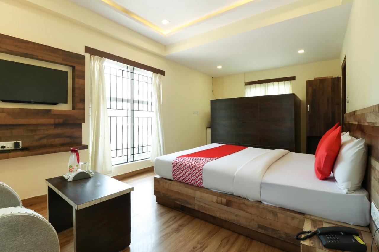 Oyo 36197 Royal Wood Hotel Bengaluru Kültér fotó